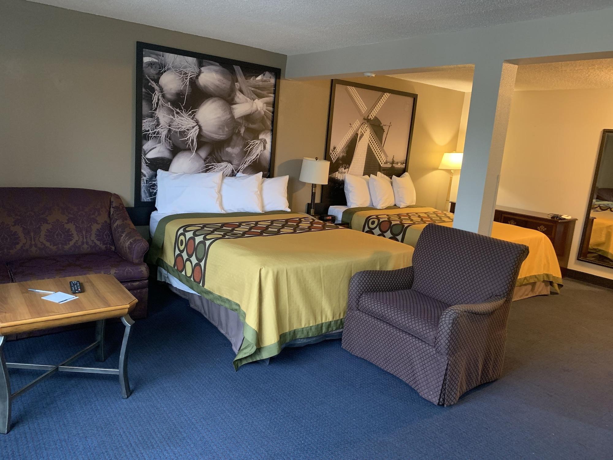 Sutton Suites Hotel SeaTac Exterior foto